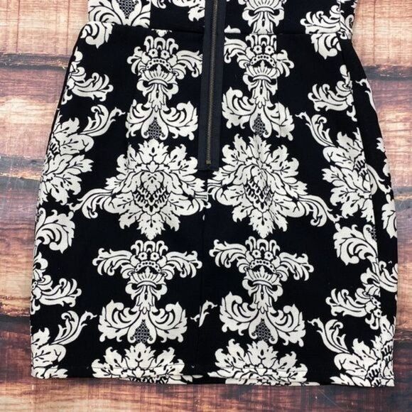 $5 SALE Black & White Patterned Ornate Design Strapless Dress - Picture 8 of 9